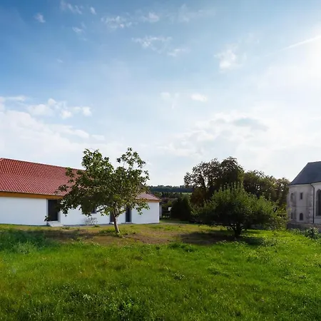 Kutnohorska Vyhlidka Chalet